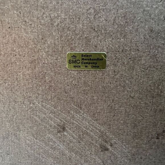 36 Spoon Glass Display Case Cabinet Holder
Rack Shadow Box 34 Spoons included - Picture 16 of 16